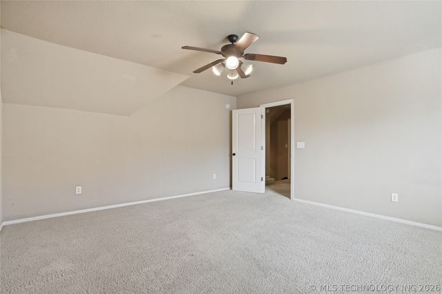 9402 S 73rd East Avenue, Tulsa, OK 74133