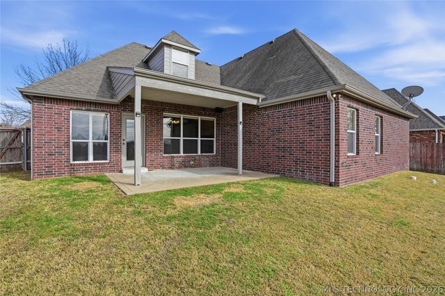 9402 S 73rd East Avenue, Tulsa, OK 74133