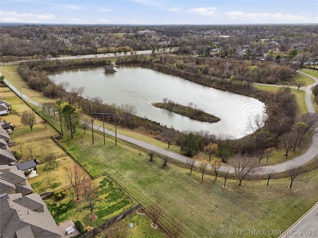 9402 S 73rd East Avenue, Tulsa, OK 74133