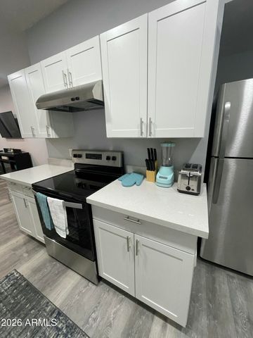 1820 E DIAMOND Street, Phoenix, AZ 85006