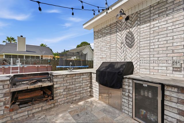 7 Parrot Creek Dr, Okatie, SC 29909