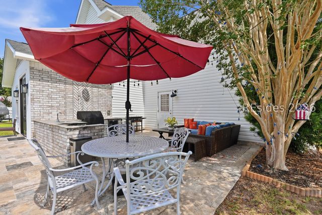 7 Parrot Creek Dr, Okatie, SC 29909