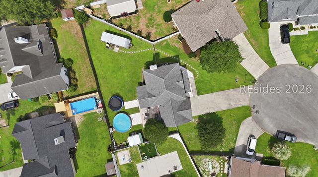 7 Parrot Creek Dr, Okatie, SC 29909