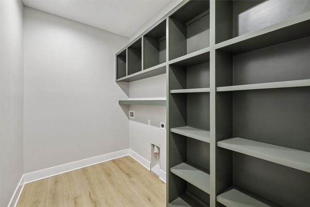 1201 Lakeview Circle NW, Bondurant, IA 50035