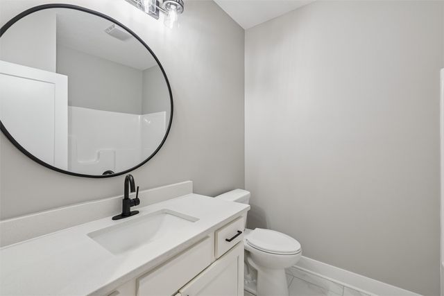 1201 Lakeview Circle NW, Bondurant, IA 50035