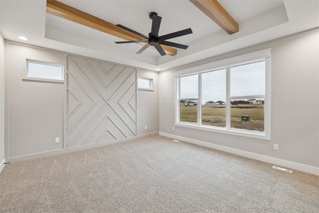 1201 Lakeview Circle NW, Bondurant, IA 50035