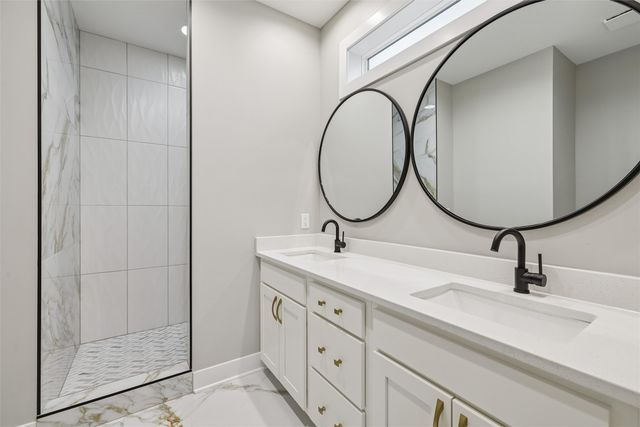 1201 Lakeview Circle NW, Bondurant, IA 50035