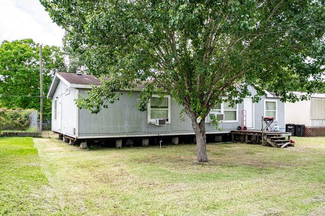 207 Florabunda Drive, Crosby, TX 77532