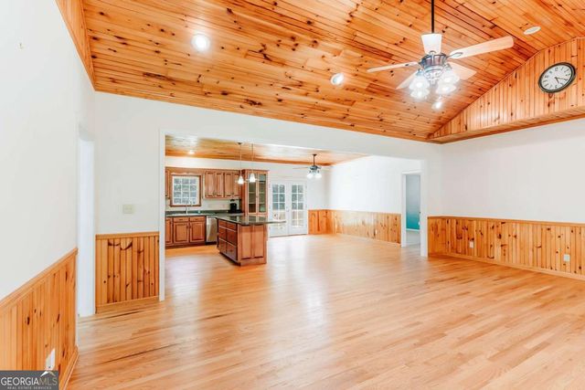 252 Sandy Cross Road, Lexington, GA 30648