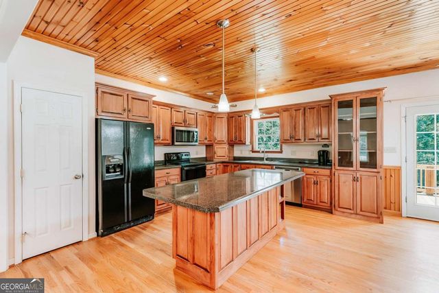 252 Sandy Cross Road, Lexington, GA 30648