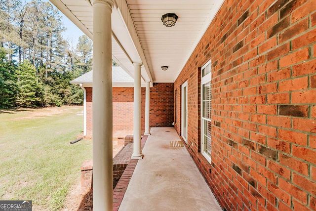 252 Sandy Cross Road, Lexington, GA 30648