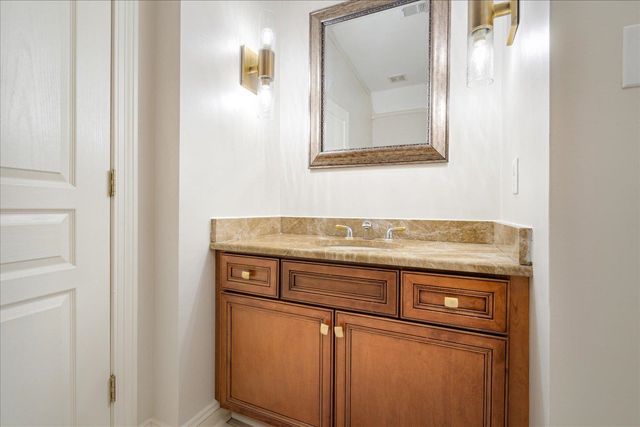 3270 KENNEY DR, Germantown, TN 38139