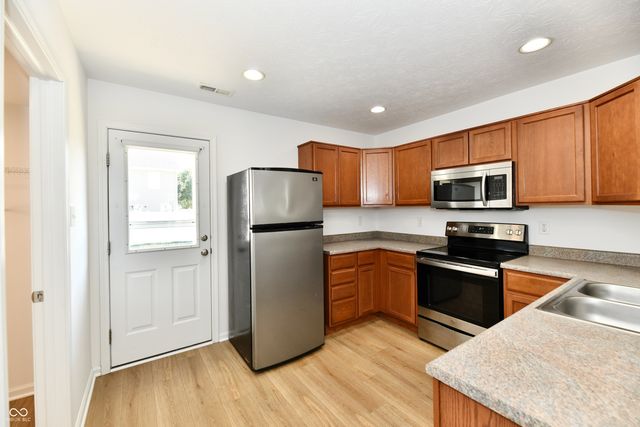 931 Maidstone Avenue, Westfield, IN 46074