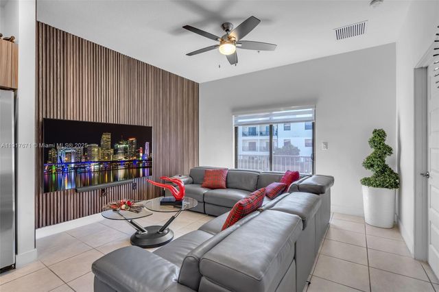 7915 NW 104th Ave 24, Doral, FL 33178