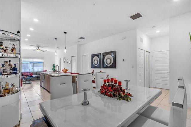 7915 NW 104th Ave 24, Doral, FL 33178