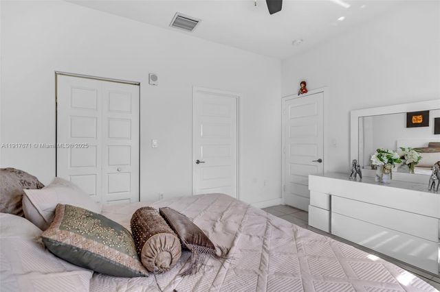 7915 NW 104th Ave 24, Doral, FL 33178