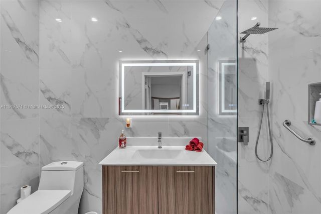 7915 NW 104th Ave 24, Doral, FL 33178