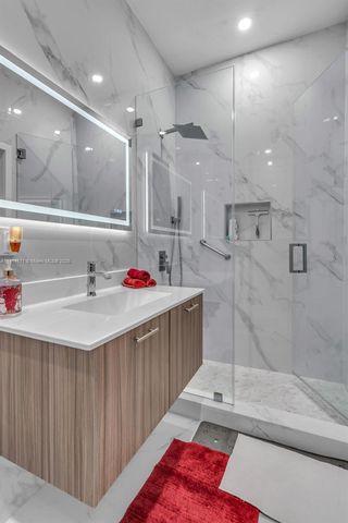 7915 NW 104th Ave 24, Doral, FL 33178