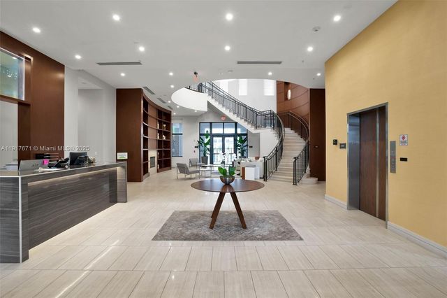 7915 NW 104th Ave 24, Doral, FL 33178