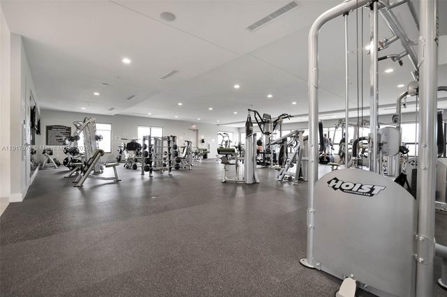 7915 NW 104th Ave 24, Doral, FL 33178