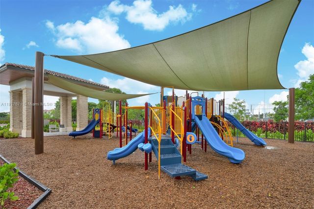 7915 NW 104th Ave 24, Doral, FL 33178