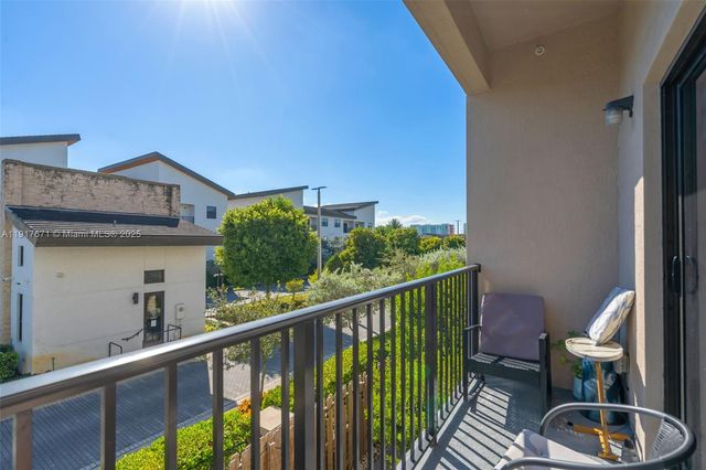 7915 NW 104th Ave 24, Doral, FL 33178