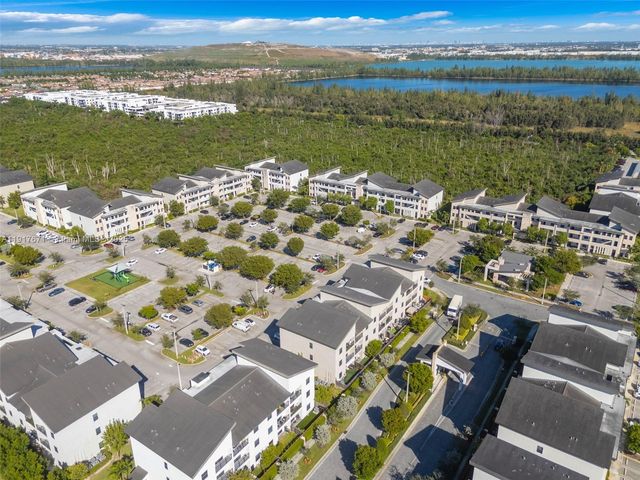 7915 NW 104th Ave 24, Doral, FL 33178