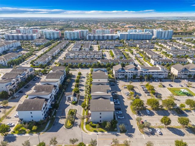 7915 NW 104th Ave 24, Doral, FL 33178