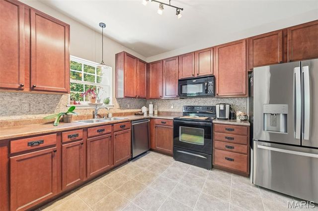 132 Towergate Drive, Lake St Louis, MO 63367