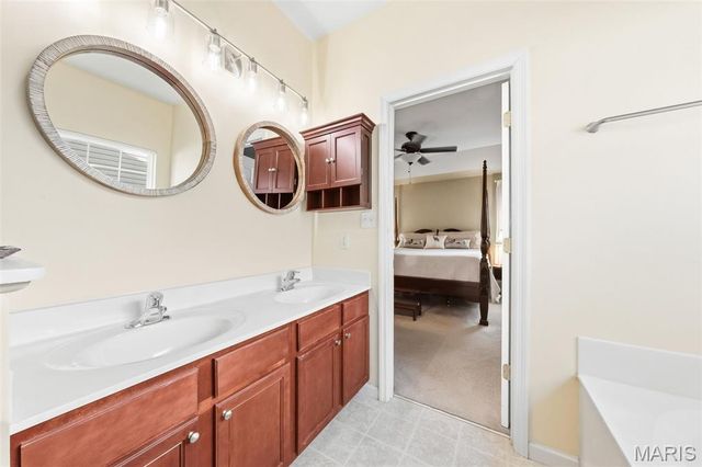 132 Towergate Drive, Lake St Louis, MO 63367