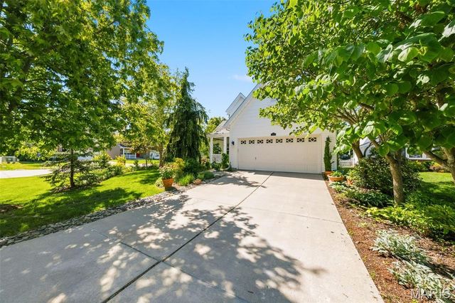 132 Towergate Drive, Lake St Louis, MO 63367