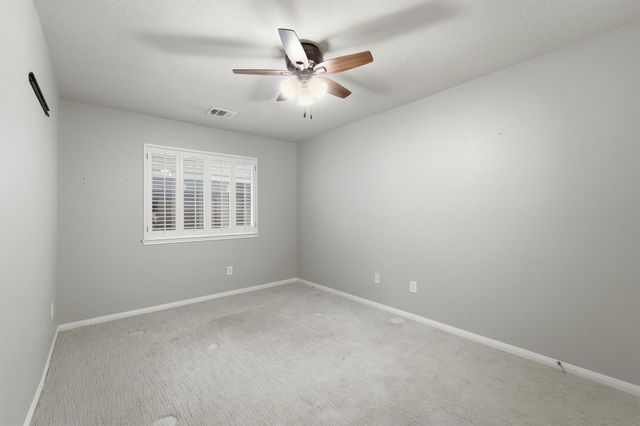 38 Wimberly Way, Conroe, TX 77385