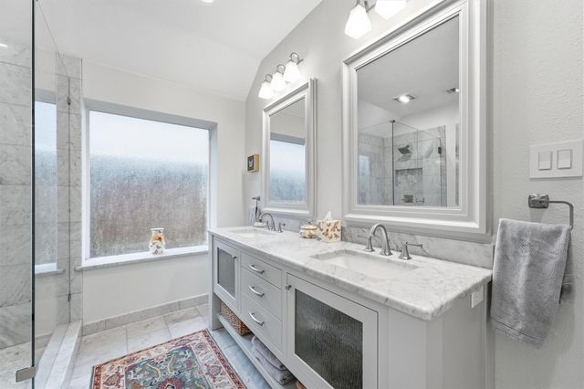 38 Wimberly Way, Conroe, TX 77385