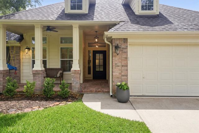 38 Wimberly Way, Conroe, TX 77385