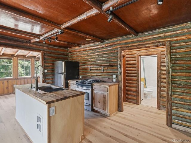 21628 Taos Rd, Indian Hills, CO 80454