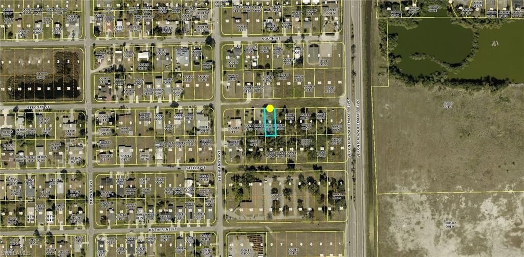 3520 Jeffcott ST, FORT MYERS, FL 33916 — photo 2