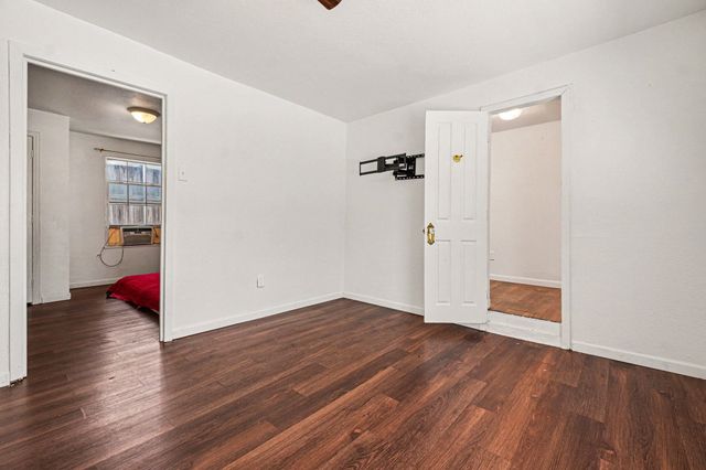 1001 Hillburn Drive, Dallas, TX 75217