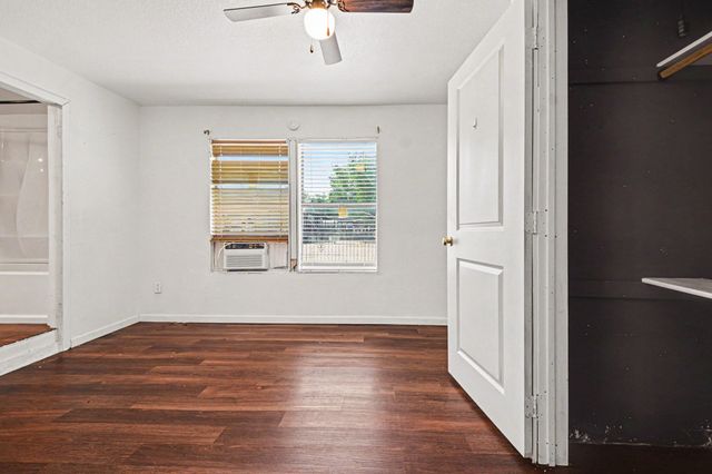1001 Hillburn Drive, Dallas, TX 75217