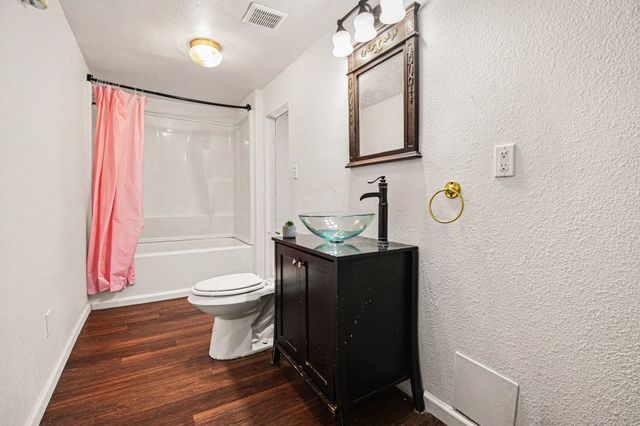 1001 Hillburn Drive, Dallas, TX 75217