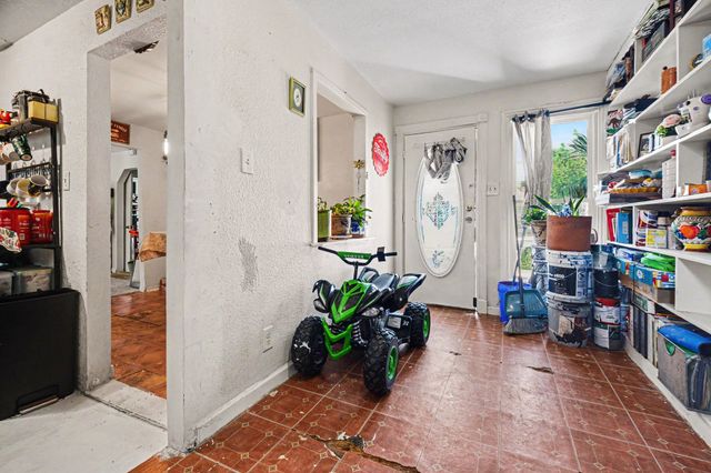 1001 Hillburn Drive, Dallas, TX 75217