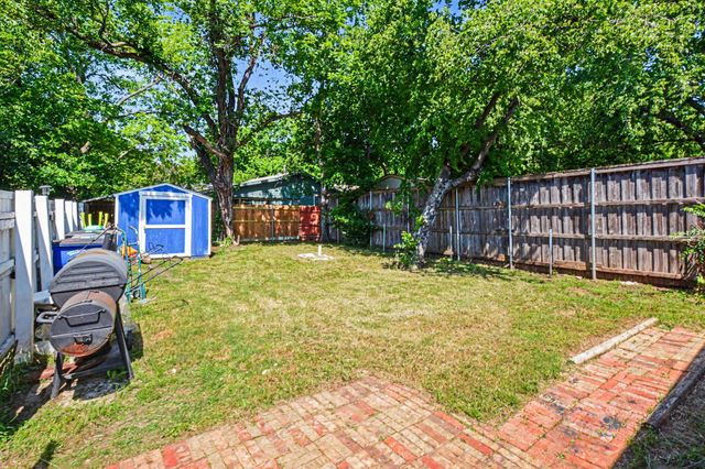 1001 Hillburn Drive, Dallas, TX 75217