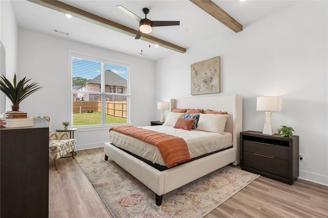 2823 N Grey Squirrel Drive, Fayetteville, AR 72704