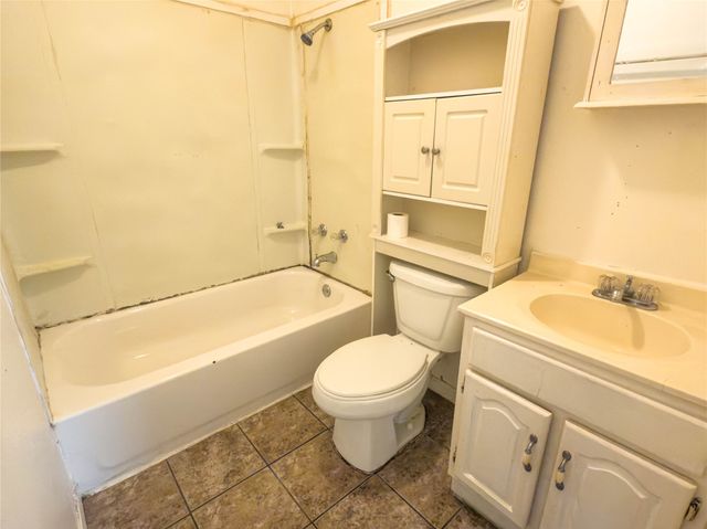 401 Long Drive, Mineral Wells, TX 76067