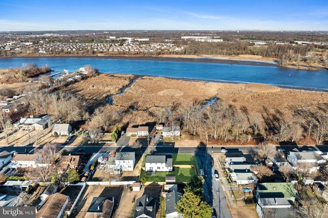 720 HARRISON ST, Riverside, NJ 08075