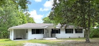 9724 Hwy 613, Moss Point, MS 39562