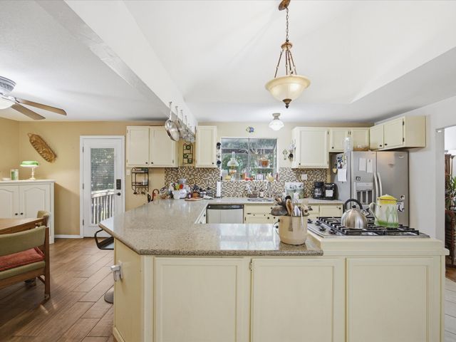 6000 Bettinger Drive, Colleyville, TX 76034