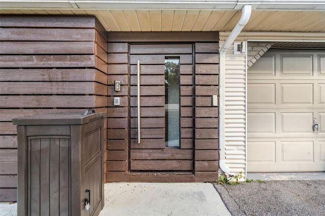 2406 MEADOWBROOK DRIVE, Lutz, FL 33558