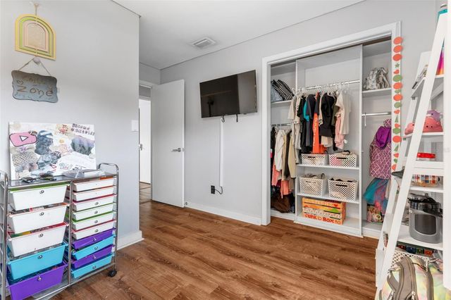 2406 MEADOWBROOK DRIVE, Lutz, FL 33558