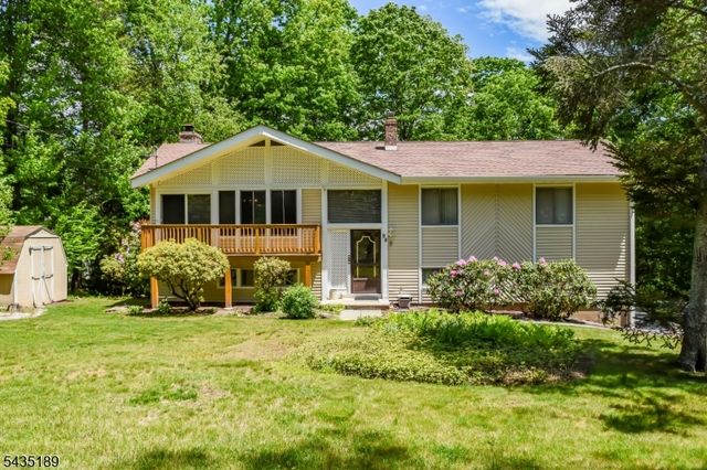 98 Gould Rd, West Milford Twp., NJ 07435
