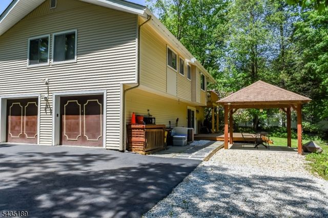 98 Gould Rd, West Milford Twp., NJ 07435